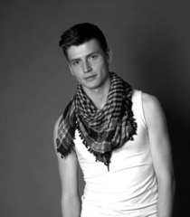 Gay seznamka pro kluky na kluky. Poznej nov gay kluky a mue z R a SK, kte ekaj na seznmen. Rychle a zdarma. Desetitisce profil. Seznamka - Gay seznamka - grdom.online